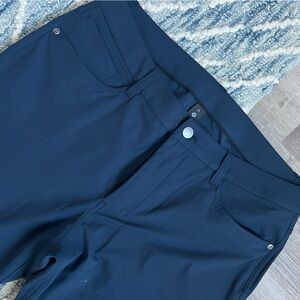 LULULEMON Men’s ABC Slim Fit Pant